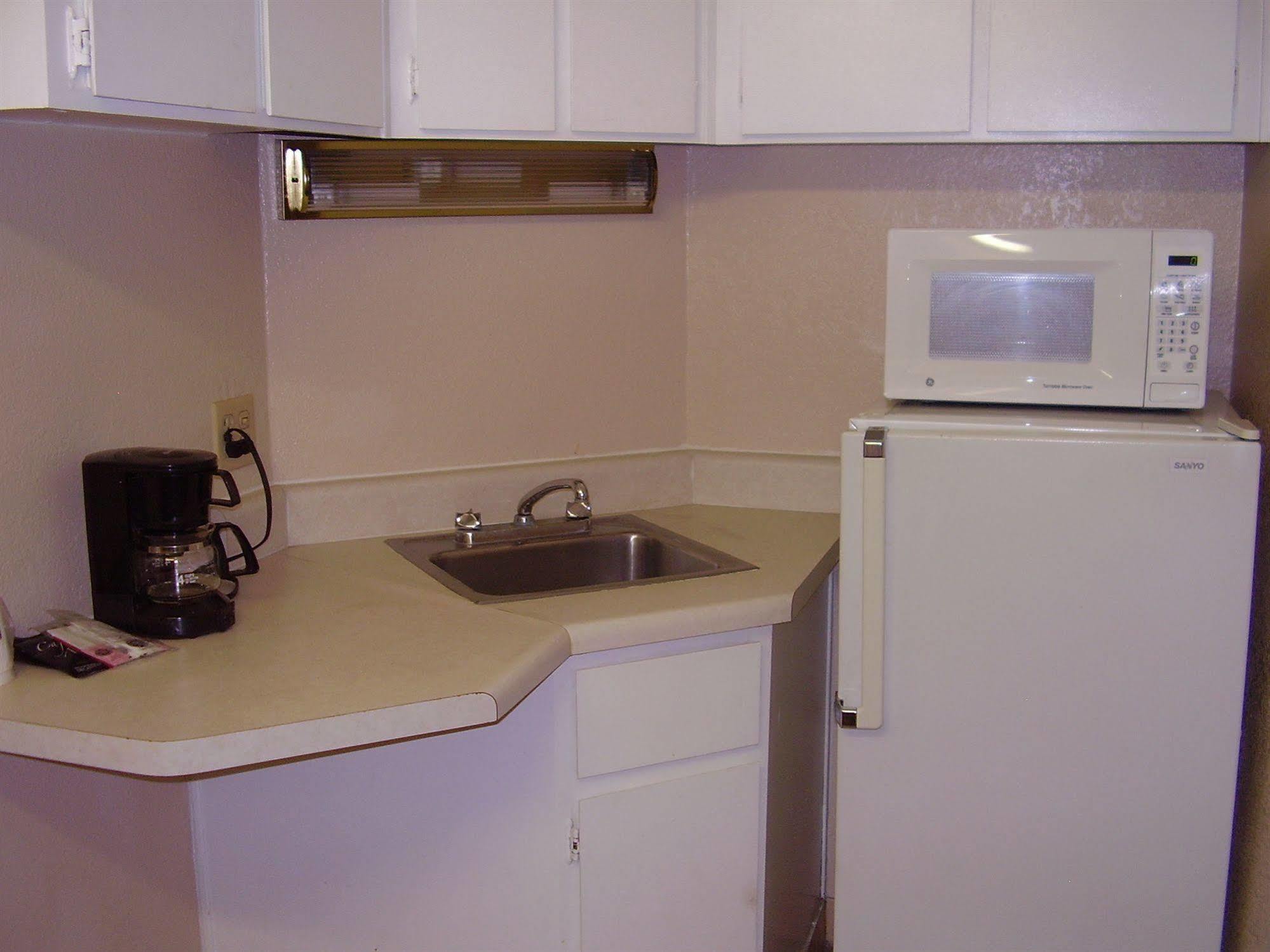 Vacation Inn Phoenix Dış mekan fotoğraf
