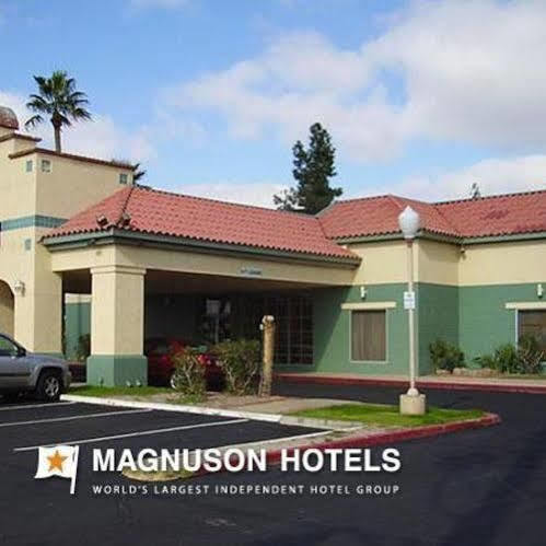 Vacation Inn Phoenix Dış mekan fotoğraf
